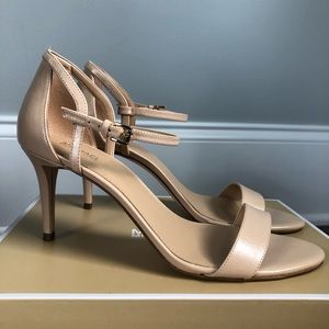 NWT | Michael Michael Kors | Nude Sandals | Sz 9